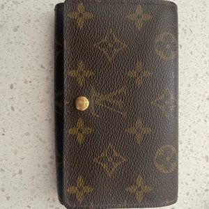 Louis Vuitton Tresor Wallet